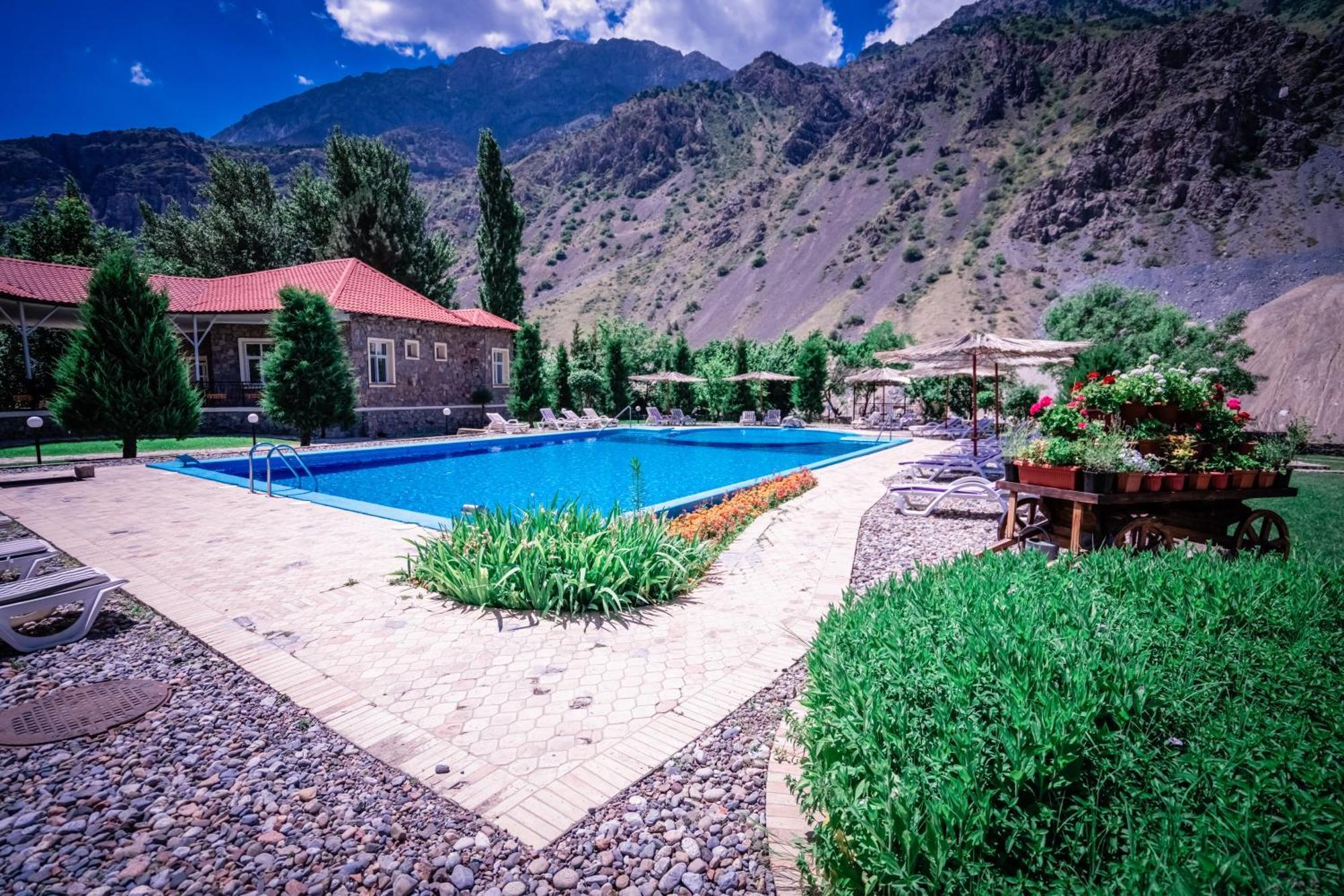 Chatcal Mountains Resort Burchmulla Exterior photo