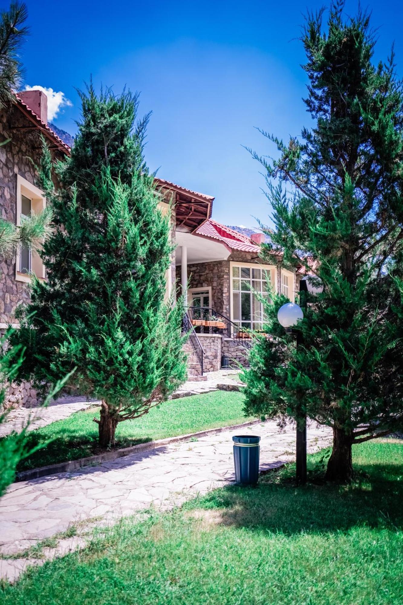 Chatcal Mountains Resort Burchmulla Exterior photo