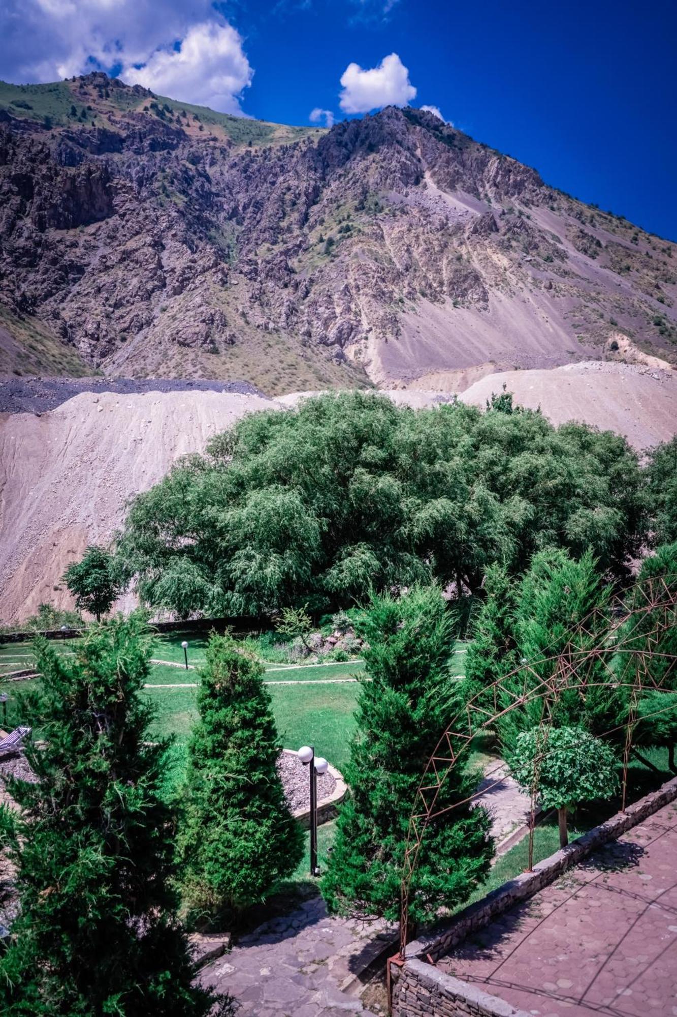 Chatcal Mountains Resort Burchmulla Exterior photo