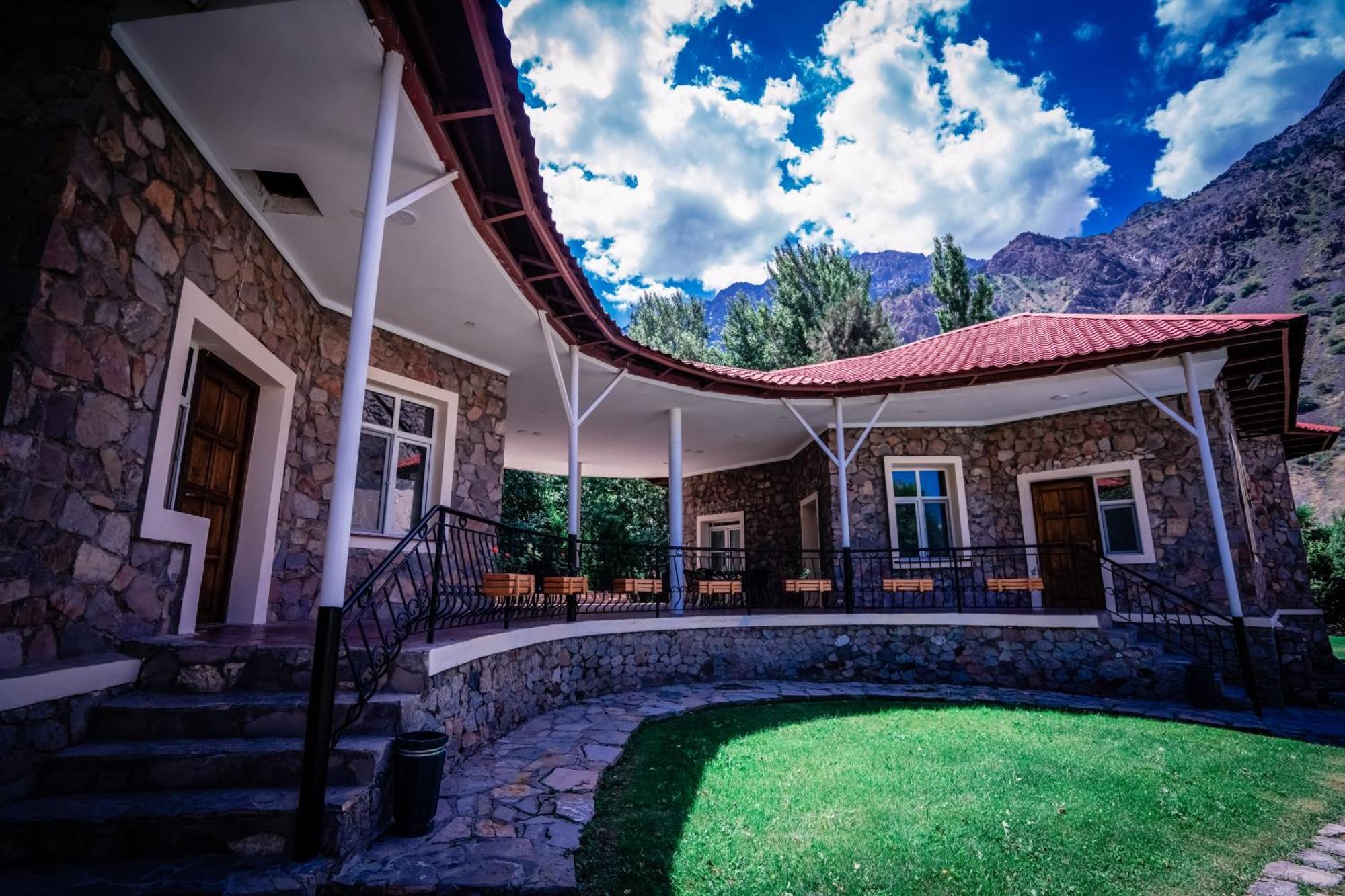 Chatcal Mountains Resort Burchmulla Exterior photo