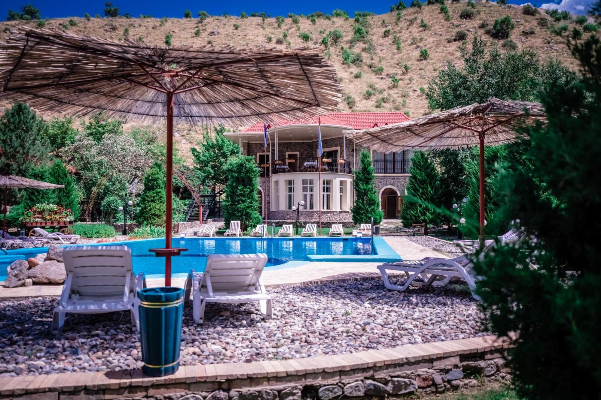 Chatcal Mountains Resort Burchmulla Exterior photo
