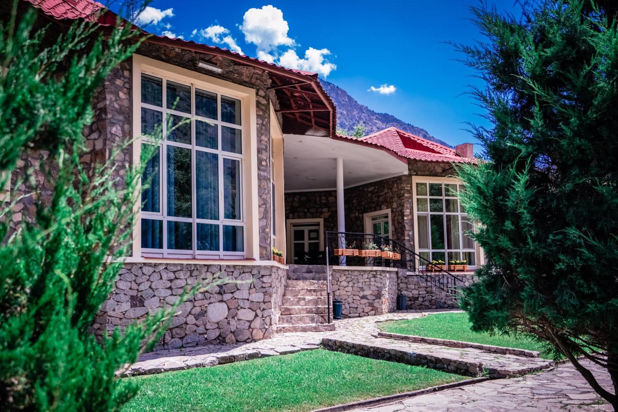 Chatcal Mountains Resort Burchmulla Exterior photo