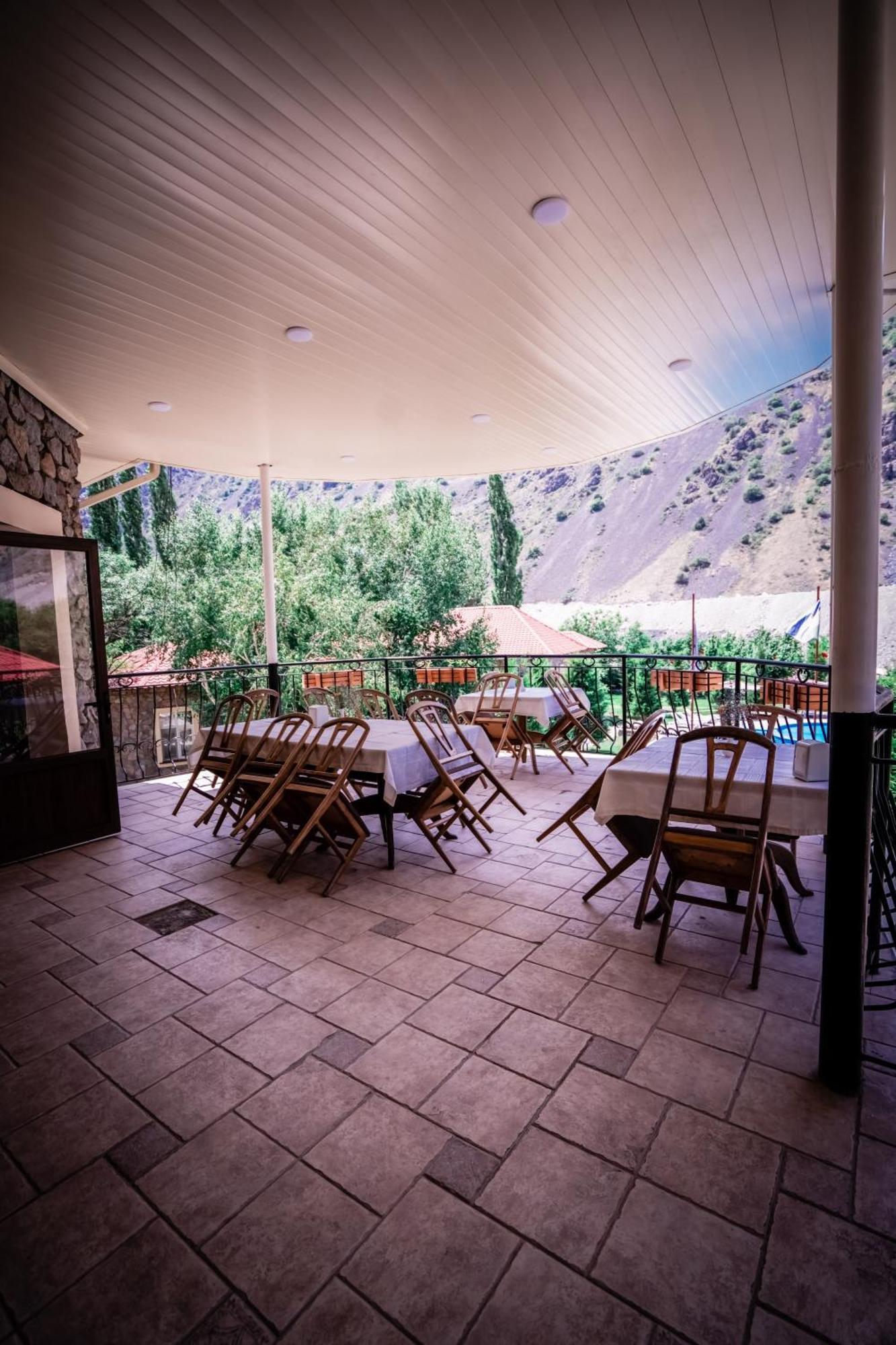 Chatcal Mountains Resort Burchmulla Exterior photo